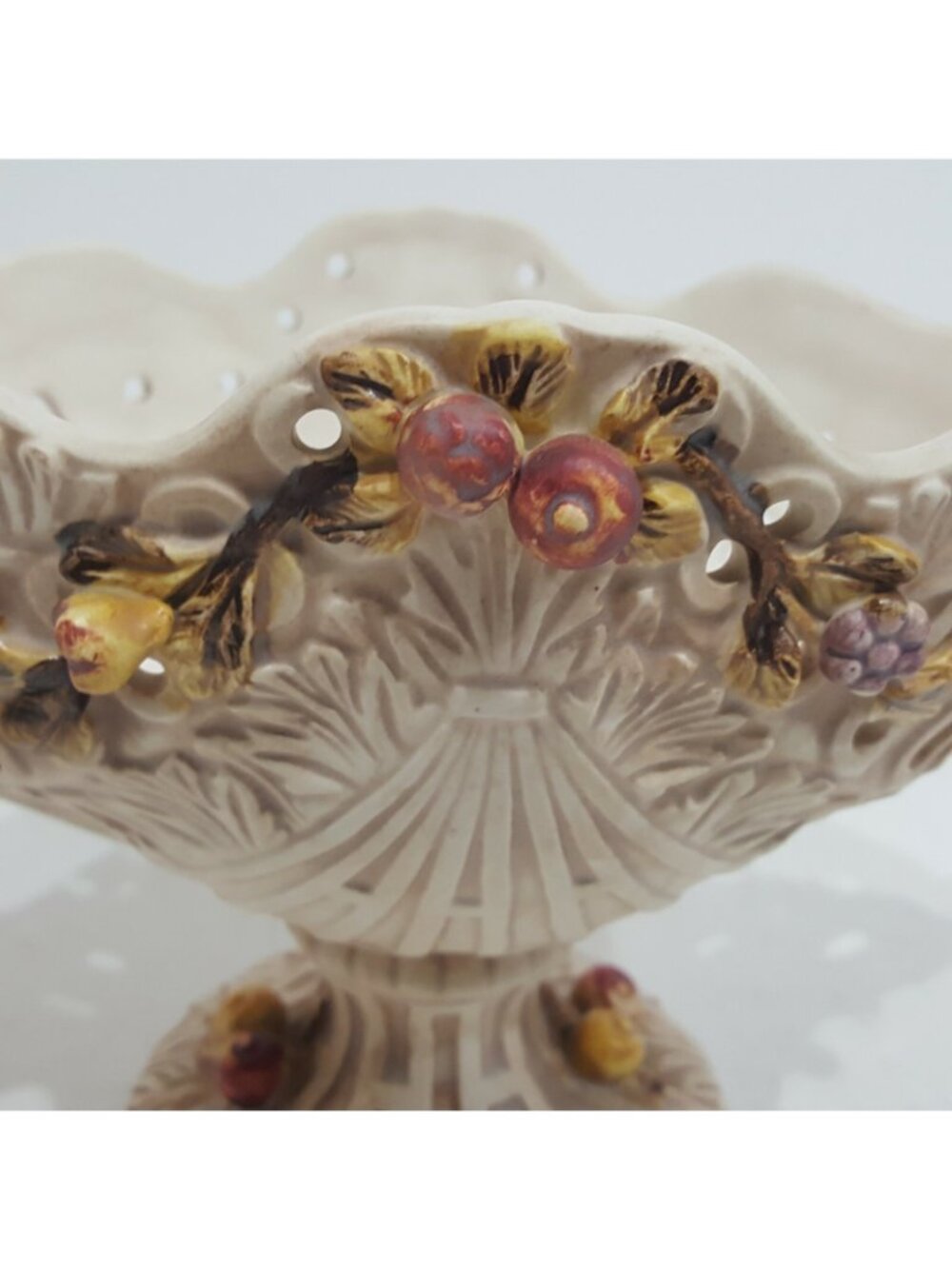 Lenwile Ardalt Porcelain Bowl #30741 White Floral Berries Cream French Country - Picture 5 of 12